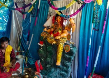 Jamshedpur rural ganesh puja – बहरागोड़ा और चाकुलिया में गणेश पूजा की धूम, श्रद्धालुओं ने पूजा कर सुख शांति और समृद्धि की कामना की Jamshedpur rural ganesh puja – बहरागोड़ा और चाकुलिया में गणेश पूजा की धूम, श्रद्धालुओं ने पूजा कर सुख शांति और समृद्धि की कामना की