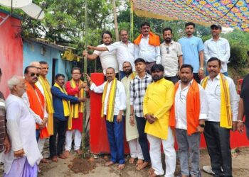 Jamshedpur durga puja : राहरगोड़ा में श्रीश्री दुर्गा पूजा समिति शिव काली मंदिर पूजा पंडाल का हुआ भूमि पूजन, आयोजन की तैयारी अंतिम चरण में