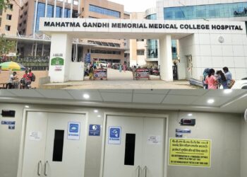 Jamshedpur mgm hospital hungama – एमजीएम अस्पताल बना ‘अखाड़ा’, मरीज और टेक्नीशियन के बीच मारपीट, परिजनों ने किया हंगामा