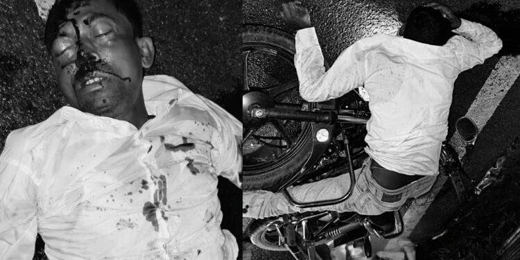 Jamshedpur rural accident : टाटा-पटमदा मार्ग पर बेलटांड़ चौक के पास कार की ठोकर से बाइक सवार दो युवक जख्मी, भाग रहे कार सवारों को बोड़ाम के हलुदबनी ओपी पुलिस ने पकड़ा, दोनों घायलों इलाज केलिए एमजीएम अस्पताल में कराया गया भर्ती Jamshedpur rural accident : टाटा-पटमदा मार्ग पर बेलटांड़ चौक के पास कार की ठोकर से बाइक सवार दो युवक जख्मी, भाग रहे कार सवारों को बोड़ाम के हलुदबनी ओपी पुलिस ने पकड़ा, दोनों घायलों इलाज केलिए एमजीएम अस्पताल में कराया गया भर्ती