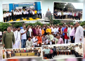 Singhbhum chamber team visit odisha : सिंहभूम चैम्बर ऑफ कॉमर्स एंड इंडस्ट्री का अनूठा दो दिवसीय ओडिशा दौरा, आध्यात्मिक – औद्योगिक भ्रमण एवं व्यावसायिक सहयोग का रहा संगम Singhbhum chamber team visit odisha : सिंहभूम चैम्बर ऑफ कॉमर्स एंड इंडस्ट्री का अनूठा दो दिवसीय ओडिशा दौरा, आध्यात्मिक – औद्योगिक भ्रमण एवं व्यावसायिक सहयोग का रहा संगम