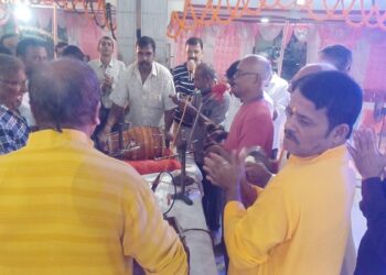 Jamshedpur janmashtmi mahotsav : बिष्टुपुर परमहंस लक्ष्मीनाथ गोस्वामी मंदिर में दो दिवसीय जन्माष्टमी महोत्सव आरंभ, शनिवार को अखंड हरिकीर्तन व रामायण पाठ के पश्चात होगा कीर्तन भजन