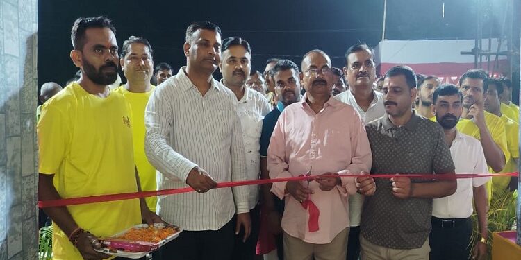 Jamshedpur janmashtmi puja pandal inaugurated : छोटा गोविंदपुर सुभाष नगर में किशोर क्लब के जन्माष्टमी पूजा पंडाल का हुआ उद्घाटन, विधायक मंगल कालिंदी व जिला पार्षद परितोष सिंह ने किया पंडाल का उद्घाटन, केदारनाथ मंदिर की भव्य प्रतिकृति बना आकर्षण का केंद्र