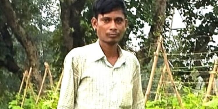Jamshedpur rural accident death : बोड़ाम के जिलिंगडुंगरी में मोपेड दुर्घटना के कारण सवार युवक की मौत, परिजनों का आरोप – स्थानीय लोगों की मारपीट के कारण हुई युवक ही मृत्यु
