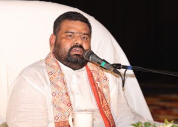 Jamshedpur vihangam yog satsang : संत प्रवर विज्ञान देव जी ने उठाए अहम सवाल – मैं कौन हूं, कहां से आया, जाना कहां है, नरभेराम हंसराज स्कूल ऑडिटोरियम में विहंगम योग का सत्संग आयोजित  