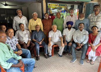 Jamshedpur late sikandar hayat khan remembered : कोऑपरेटिव कॉलेज से 1975 में पास आउट स्व सिकंदर हयात खान को सहपाठियों ने दी श्रद्धांजलि, सभी ने उनके मिलनसार स्वभाव व कर्मठ व्यक्तित्व को किया याद