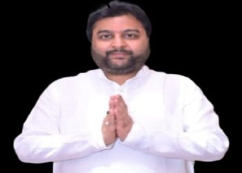 Jamshedpur concern over road accidents : भाजयुमो नेता अमित अग्रवाल ने शहर में घट रही दुर्घटनाओं से चिंतित, सरकार से की कारणों को चिह्नित कर उनके स्थायी हल की मांग Jamshedpur concern over road accidents : भाजयुमो नेता अमित अग्रवाल ने शहर में घट रही दुर्घटनाओं से चिंतित, सरकार से की कारणों को चिह्नित कर उनके स्थायी हल की मांग