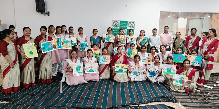 Adityapur srinath college of education : श्रीनाथ कॉलेज ऑफ एजुकेशन में विश्व ओजोन दिवस पर पोस्टर मेकिंग प्रतियोगिता आयोजित, कॉलेज के रोटरैक्ट क्लब, इको क्लब व कैमल ने संयुक्त रूप से किया आयोजन Adityapur srinath college of education : श्रीनाथ कॉलेज ऑफ एजुकेशन में विश्व ओजोन दिवस पर पोस्टर मेकिंग प्रतियोगिता आयोजित, कॉलेज के रोटरैक्ट क्लब, इको क्लब व कैमल ने संयुक्त रूप से किया आयोजन