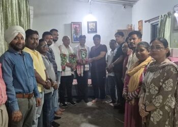 Jamshedpur bjp honours : डॉ जटाशंकर पाण्डेय को शिक्षा प्रकोष्ठ व अनिल मोदी को नगर निकाय प्रकोष्ठ बनाये जाने पर भाजपा बिष्टुपुर मंडल ने किया सम्मानित, दी बधाई Jamshedpur bjp honours : डॉ जटाशंकर पाण्डेय को शिक्षा प्रकोष्ठ व अनिल मोदी को नगर निकाय प्रकोष्ठ बनाये जाने पर भाजपा बिष्टुपुर मंडल ने किया सम्मानित, दी बधाई