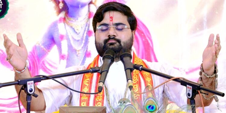 jamshedpur bhagwat katha-भागवत कथा के दूसरे दिन परीक्षित जन्म और कपिल अवतार की महिमा का वर्णन, संत का अपमान भागवत प्राप्ति में बाधा : हिमांशु महाराज jamshedpur bhagwat katha-भागवत कथा के दूसरे दिन परीक्षित जन्म और कपिल अवतार की महिमा का वर्णन, संत का अपमान भागवत प्राप्ति में बाधा : हिमांशु महाराज