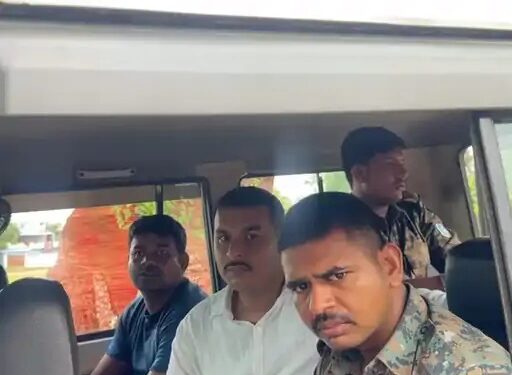 jharkhand acb action-गिरिडीह में एसीबी की कार्रवाई, साइबर थाना के एसआई को घूस लेते धर दबोचा, केस डायरी भेजने के नाम पर मांगी थी रिश्वत jharkhand acb action-गिरिडीह में एसीबी की कार्रवाई, साइबर थाना के एसआई को घूस लेते धर दबोचा, केस डायरी भेजने के नाम पर मांगी थी रिश्वत