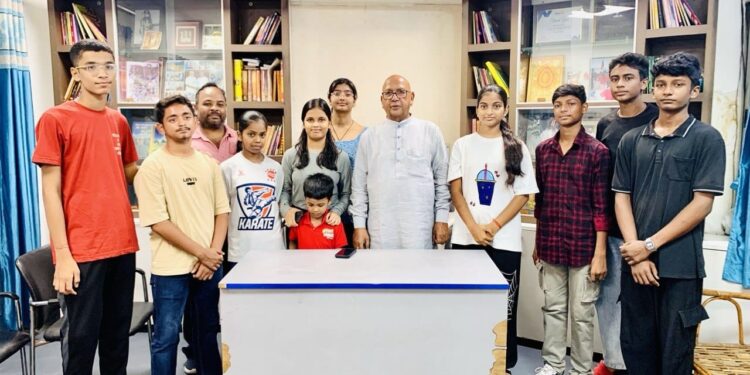 jamshedpur karate team-ऑल इंडिया ओपन कराटे चैंपियनशिप में हिस्सा लेने जमशेदपुर से कोलकाता जाएगा 30 सदस्यीय दल jamshedpur karate team-ऑल इंडिया ओपन कराटे चैंपियनशिप में हिस्सा लेने जमशेदपुर से कोलकाता जाएगा 30 सदस्यीय दल