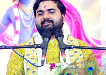 jamshedpur bhagwat katha-कथावाचक ने माखन चोरी लीलाओं के साथ गोपियों के सक्षात्कार प्रेम का दिया संदेश,बिष्टुपुर भागवत कथा में नंद एवं गोकुल उत्सव की महिमा का गुणगान