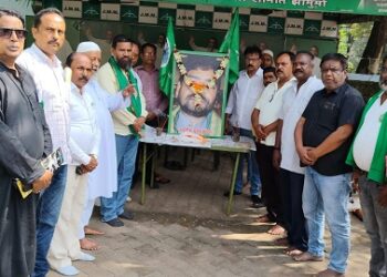 Jamshedpur jmm : जमशेदपुर में झामुमो ने पूर्व विधायक दुर्गा सोरेन को किया याद, दी गयी श्रद्धांजलि Jamshedpur jmm : जमशेदपुर में झामुमो ने पूर्व विधायक दुर्गा सोरेन को किया याद, दी गयी श्रद्धांजलि