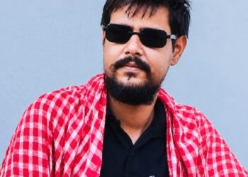 Jamshedpur suicide : बिरसानगर में पत्नी से विवाद के बाद डिलीवरी बॉय ने लगाई फांसी, नशे करने का था आदी Jamshedpur suicide : बिरसानगर में पत्नी से विवाद के बाद डिलीवरी बॉय ने लगाई फांसी, नशे करने का था आदी