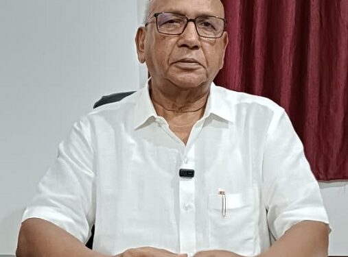 Jamshedpur mla saryu roy big attack on banna gupta : जमशेदपुर के कारोबारी निखार सबलोक हत्याकांड को लेकर विधायक सरयू राय का बड़ा बयान, बन्ना गुप्ता आपराधिक गतिविधियों के संरक्षक और सरगना के रुप में सामने आए हैं, अशोक राघव के जब्त मोबाइल में ऐसे कई प्रमाण हैं, पुलिस अशोक राघव और निखार सबलोक के मोबाइल में रिकार्डेड सारी सूचनाओं को सार्वजनिक करे Jamshedpur mla saryu roy big attack on banna gupta : जमशेदपुर के कारोबारी निखार सबलोक हत्याकांड को लेकर विधायक सरयू राय का बड़ा बयान, बन्ना गुप्ता आपराधिक गतिविधियों के संरक्षक और सरगना के रुप में सामने आए हैं, अशोक राघव के जब्त मोबाइल में ऐसे कई प्रमाण हैं, पुलिस अशोक राघव और निखार सबलोक के मोबाइल में रिकार्डेड सारी सूचनाओं को सार्वजनिक करे